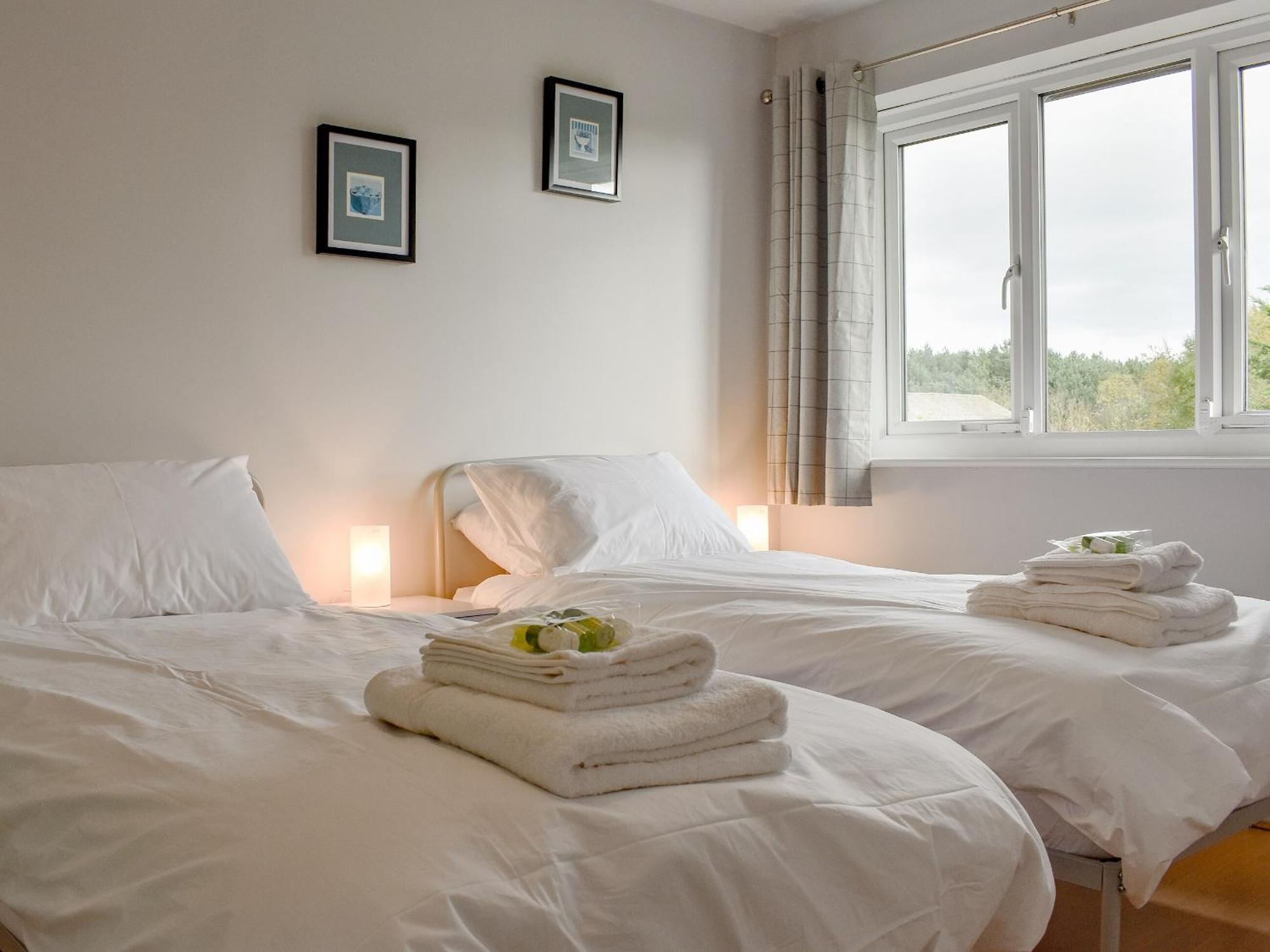Flos Place Пикеринг Экстерьер фото